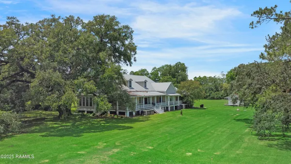 $750,000 | 8801 East Old Spanish Trail, Jeanerette, LA 70544