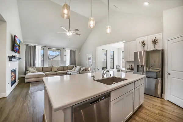 $584,000 | 15341 Legacy Park Way, Magnolia, TX 77354