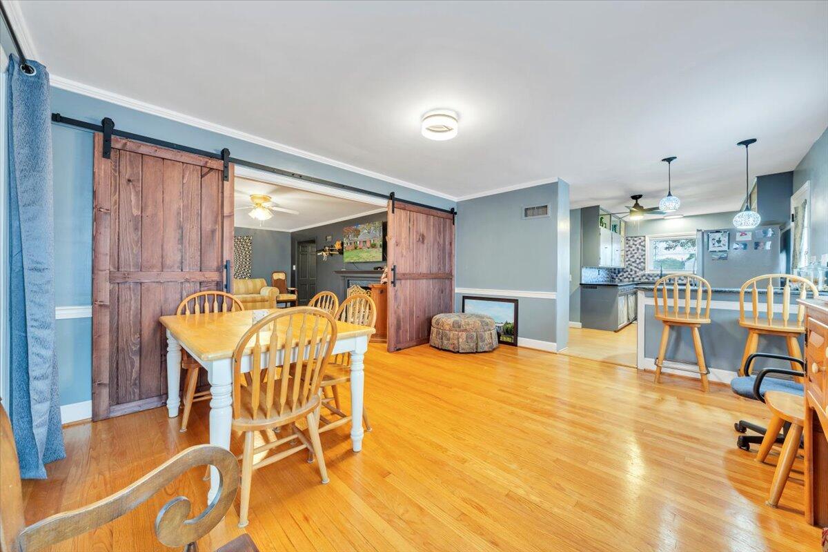 215 Chestnut Street Salem, VA 24153 - Photo 11 of 53 11-MIB05634