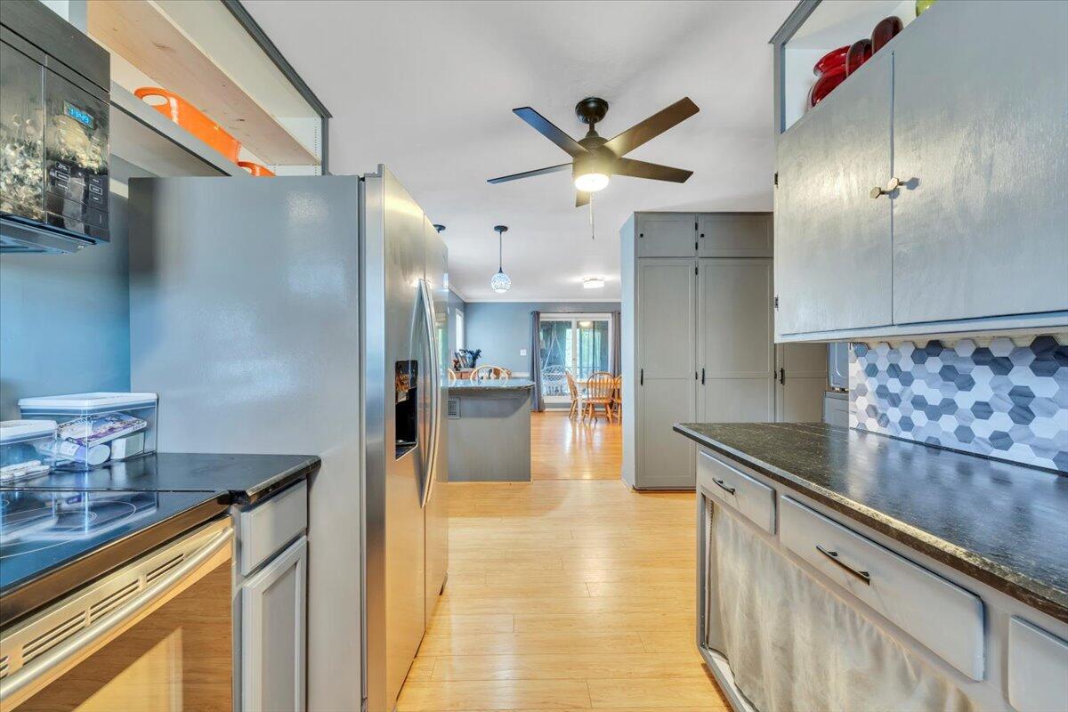 215 Chestnut Street Salem, VA 24153 - Photo 13 of 53 13-MIB05640