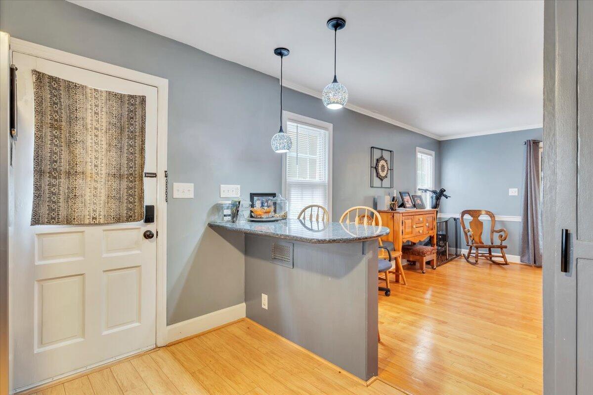 215 Chestnut Street Salem, VA 24153 - Photo 18 of 53 18-MIB05655