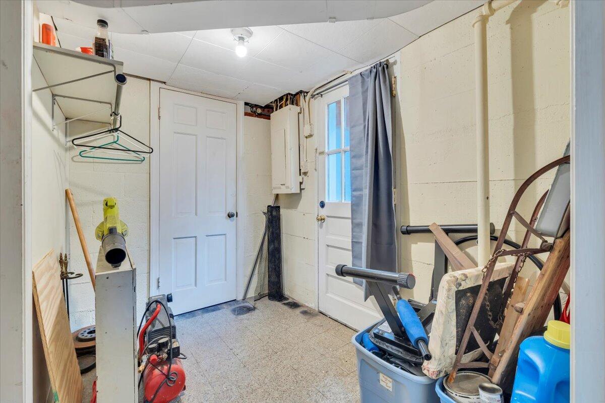 215 Chestnut Street Salem, VA 24153 - Photo 39 of 53 39-MIB05676