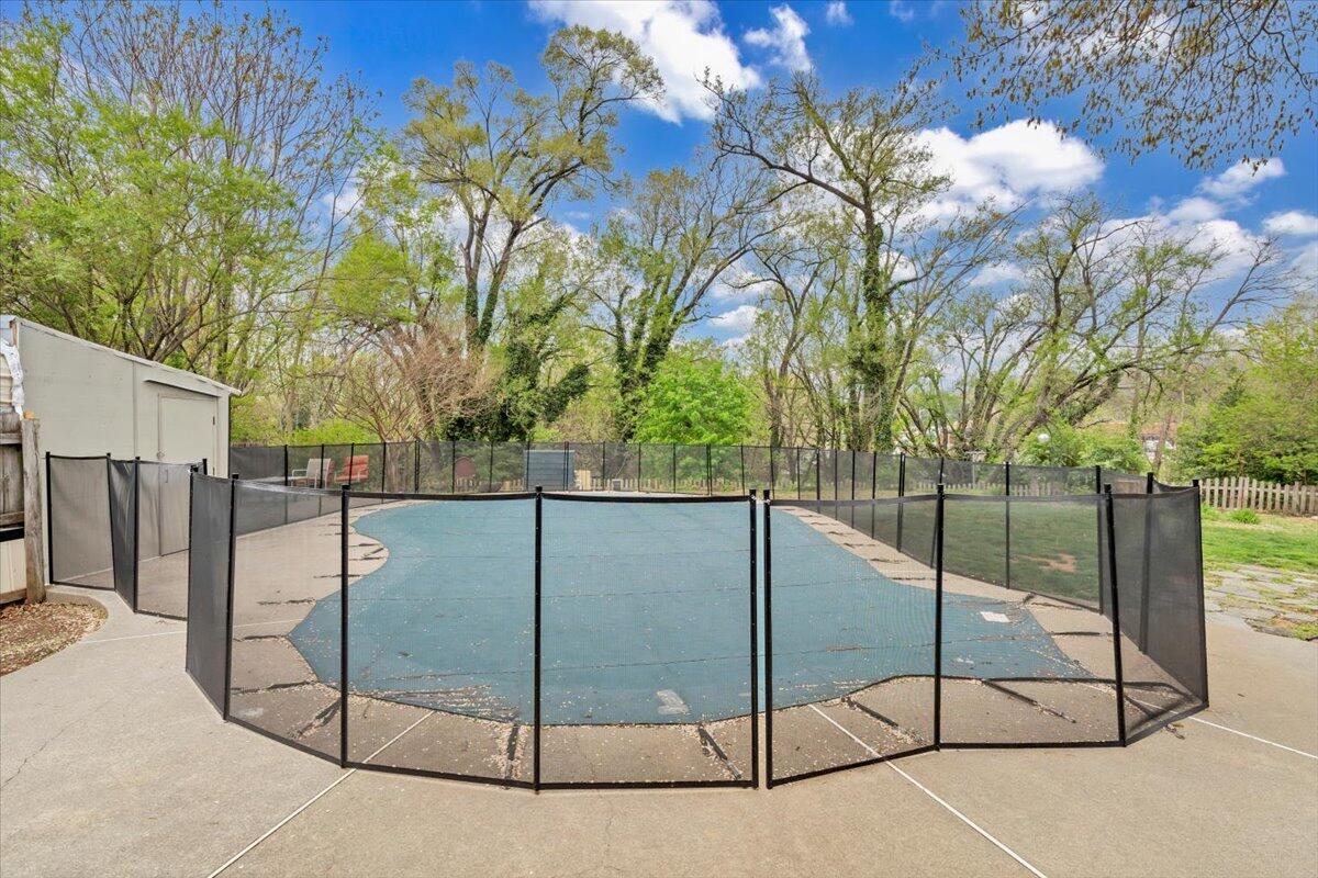 215 Chestnut Street Salem, VA 24153 - Photo 41 of 53 41-MIB05703