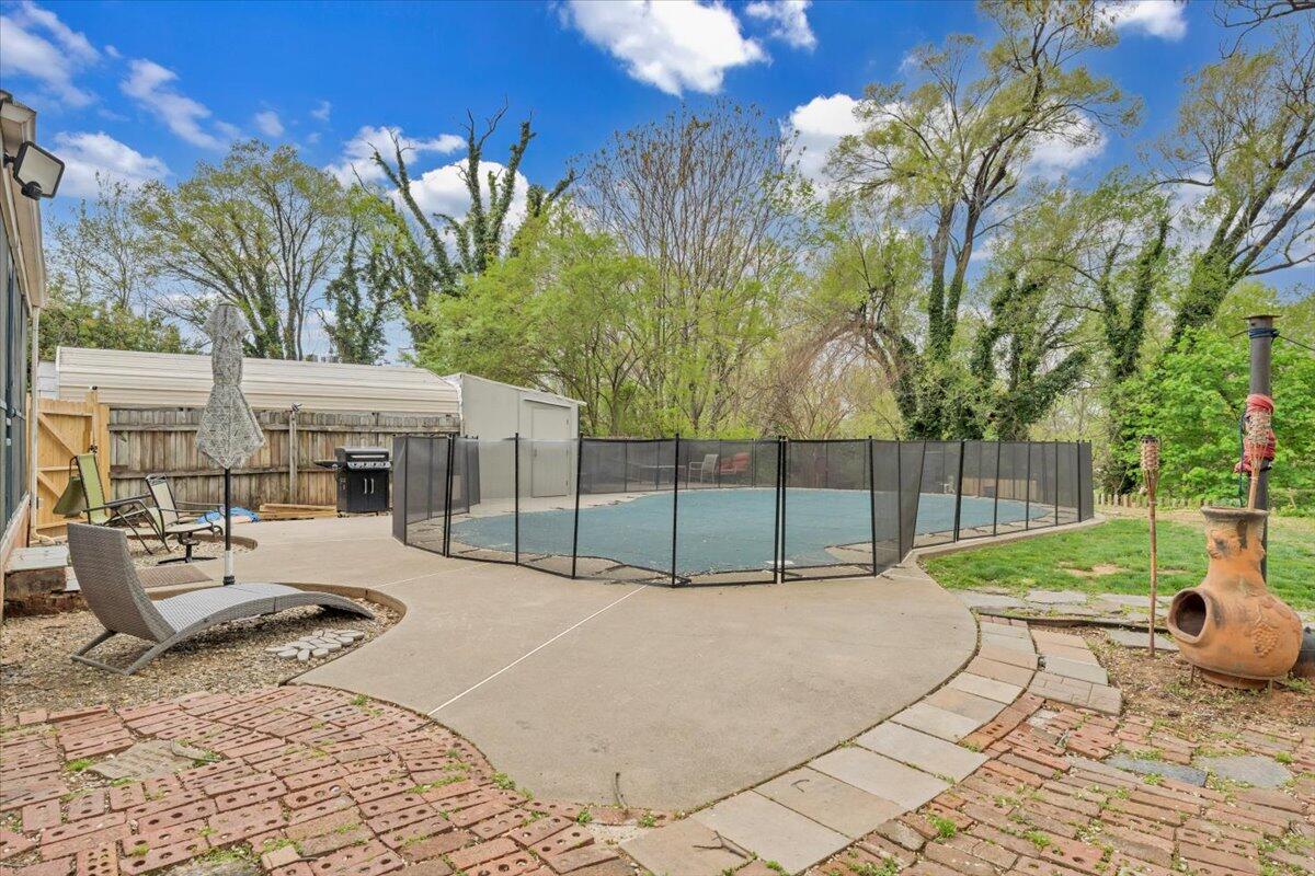 215 Chestnut Street Salem, VA 24153 - Photo 42 of 53 42-MIB05697