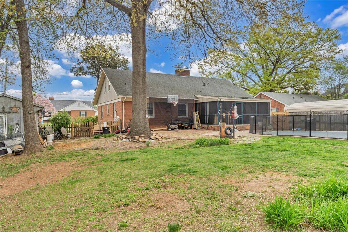 215 Chestnut Street Salem, VA 24153 - Photo 47 of 53 47-MIB05706