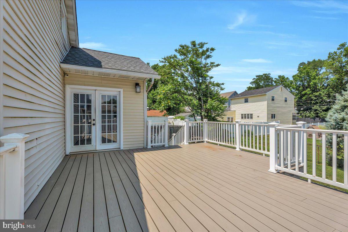 211 South Cedar Avenue Maple Shade, NJ 08052 - Photo 22 of 34 Spacious backyard deck with railing