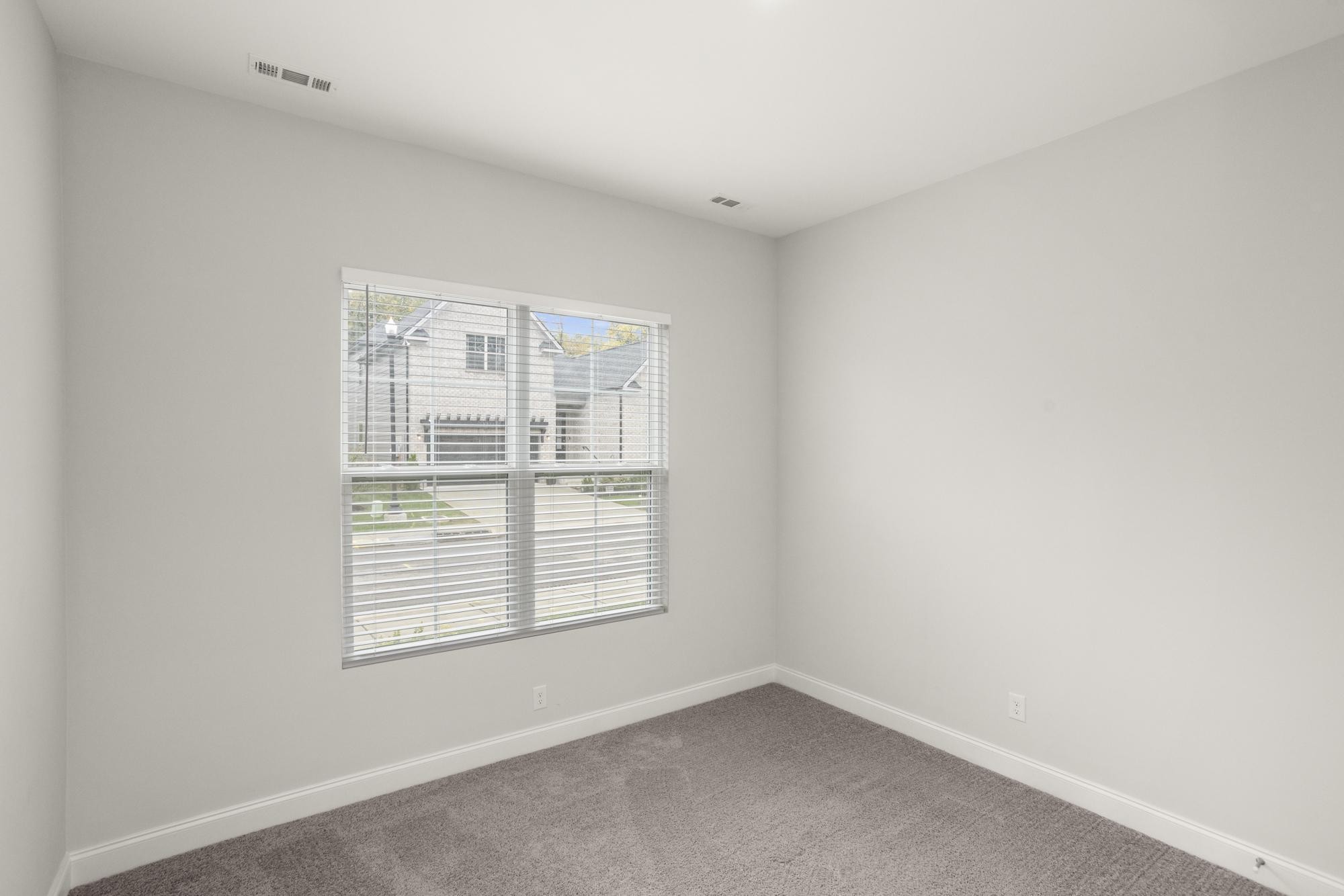 3706 Apies Street Murfreesboro, TN 37129 - Photo 27 of 42 an empty room with a window