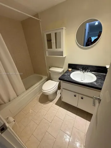 $1,750 | 8101 Southwest 72nd Avenue, Unit 214W, Miami, FL 33143