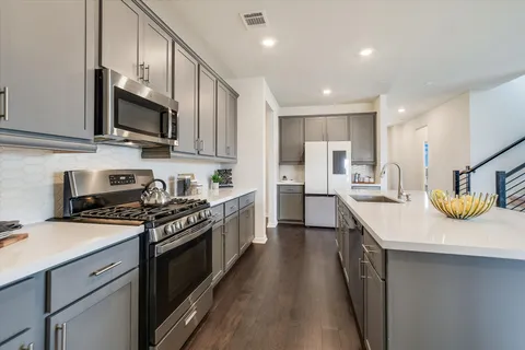 $564,900 | 512 Voyage Trace, Leander, TX 78641