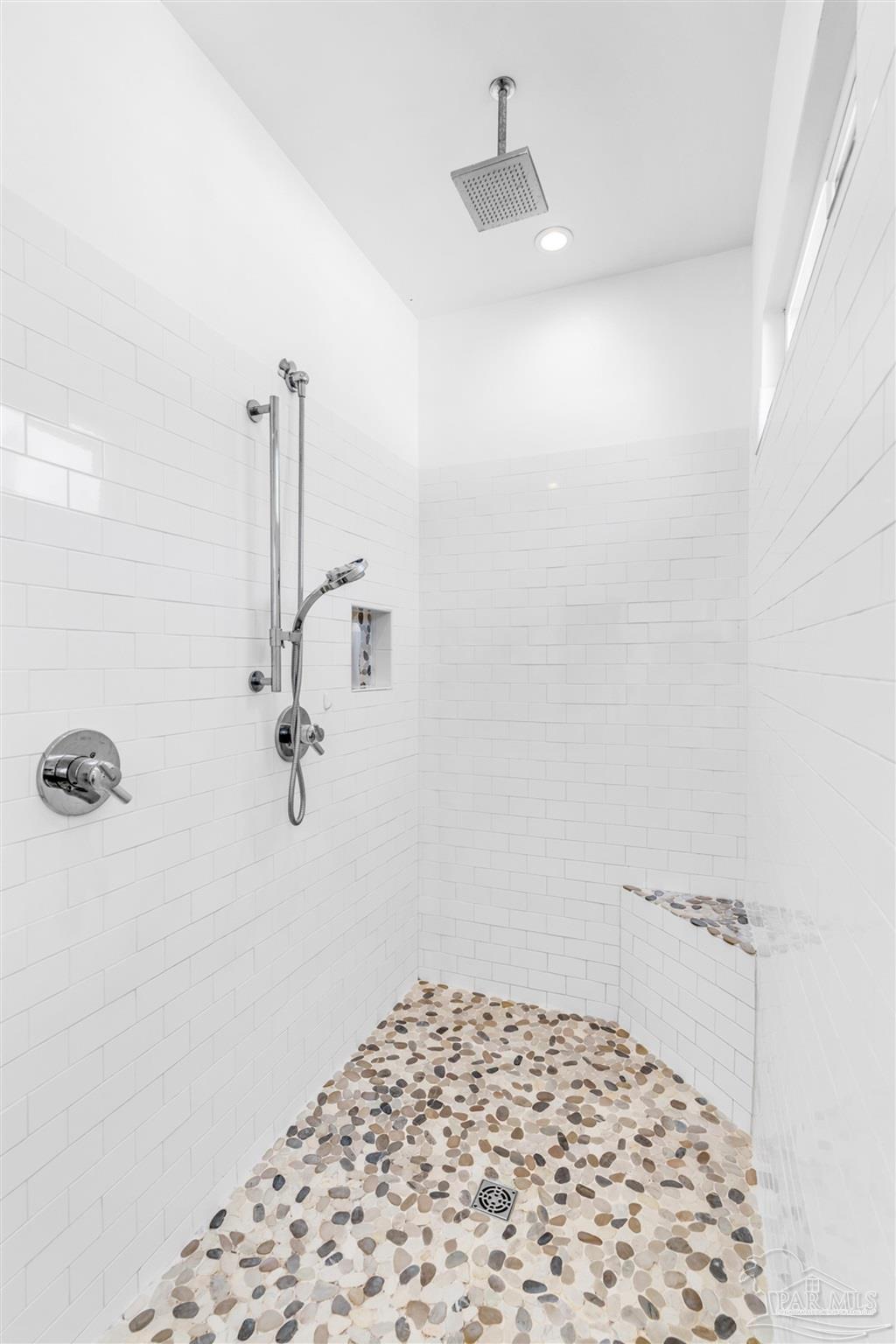 407 South 2nd Street Pensacola, FL 32507 - Photo 25 of 57