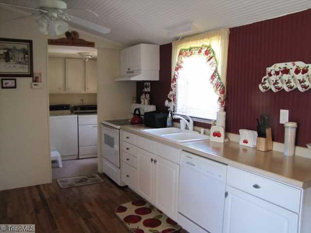 1454 Old Winston Road Pinnacle, NC 27043 - Photo 4 of 16 Kitchen.