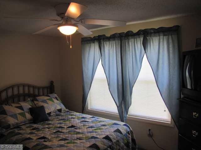 1454 Old Winston Road Pinnacle, NC 27043 - Photo 8 of 16 2nd Bedroom.