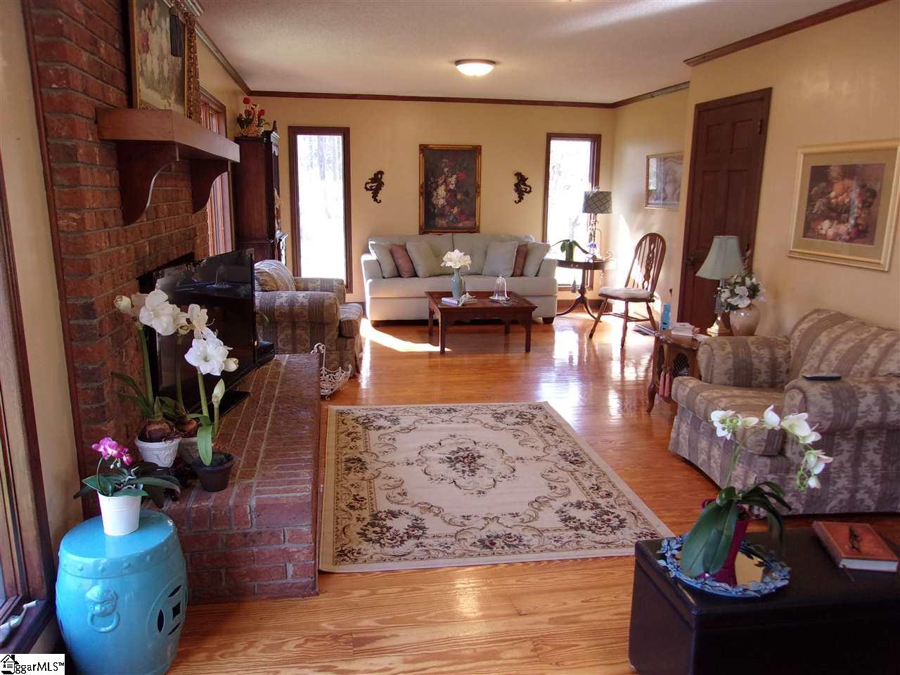 103 Dutchess Road Simpsonville, SC 29680 - Photo 3 of 17 Gallery Image 3