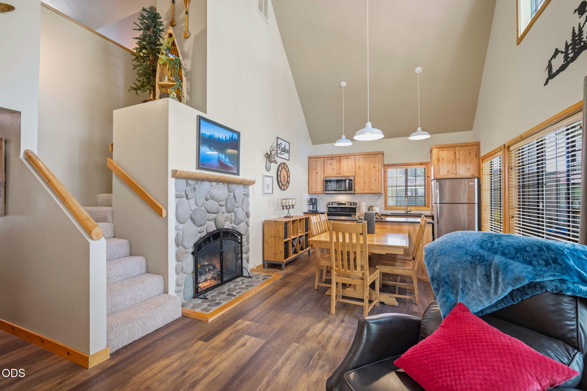 57499 Circle 4 Cabin Road, Unit 26 Sunriver, OR 97707 - Photo 12 of 44