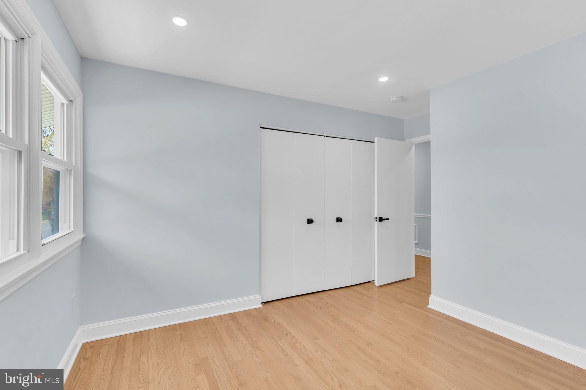 7804 Carrleigh Parkway Springfield, VA 22152 - Photo 38 of 61 a view of an empty room