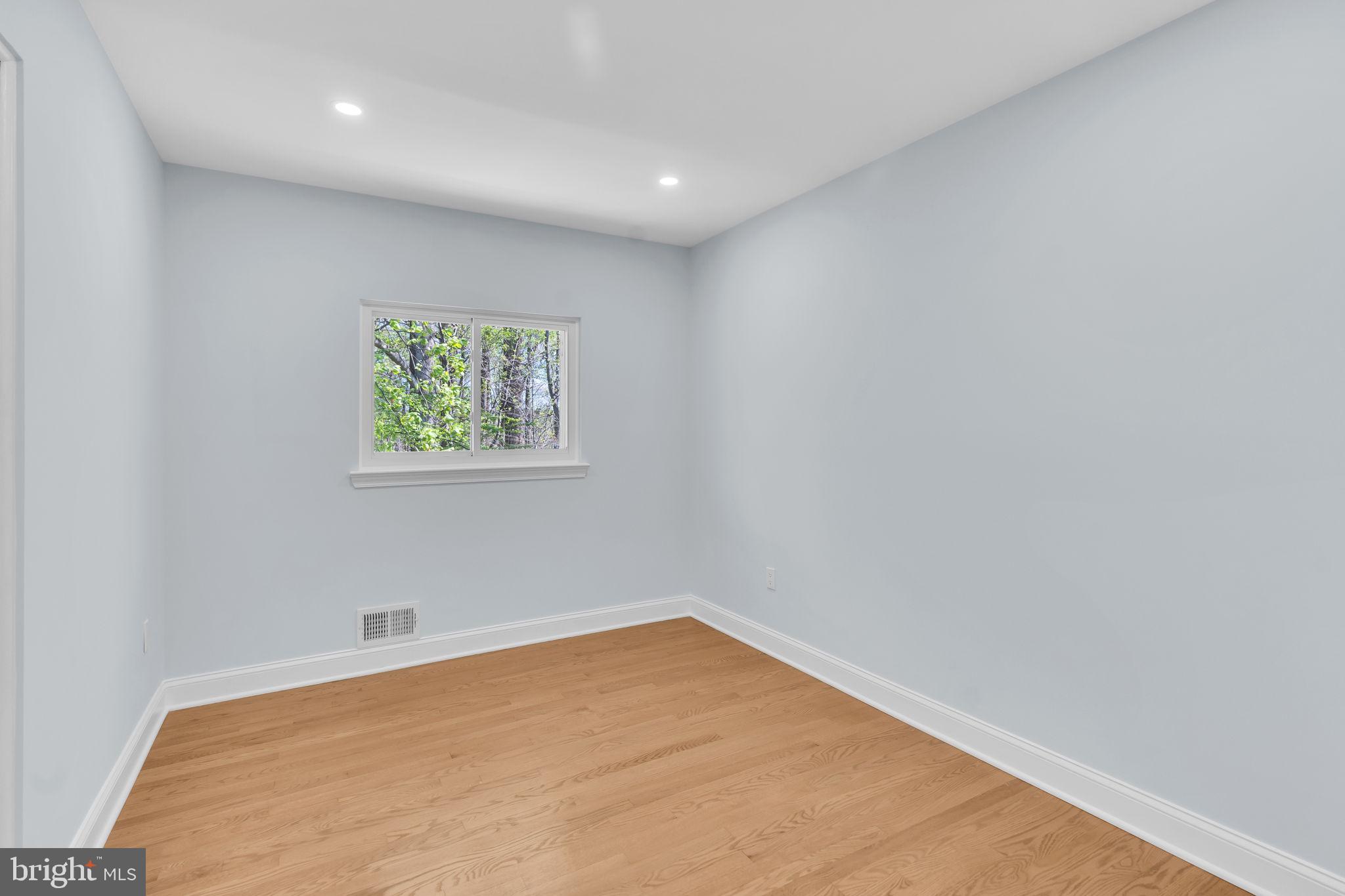 7804 Carrleigh Parkway Springfield, VA 22152 - Photo 43 of 61