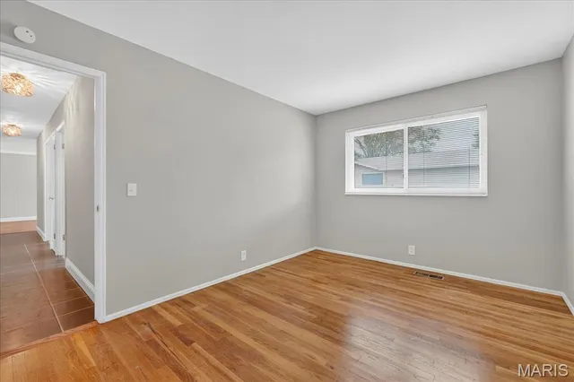 $200,000 | 2036 Retford Drive, Florissant, MO 63033