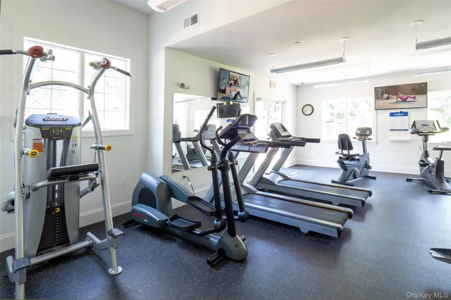 $479,990 | 309 Hudson View Terrace, Hyde Park, NY 12538