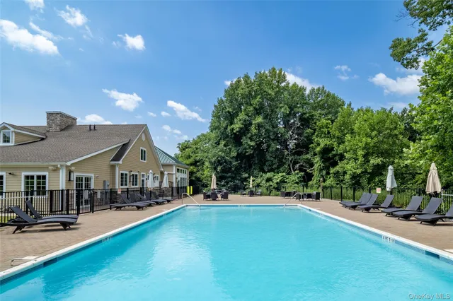 $479,990 | 309 Hudson View Terrace, Hyde Park, NY 12538