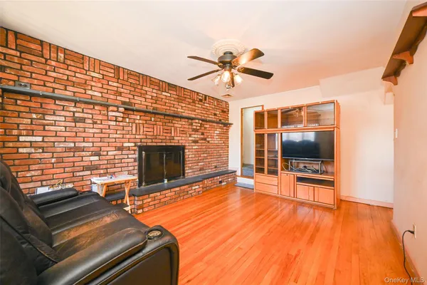$1,050,000 | 82-44 263rd Street | Floral Park