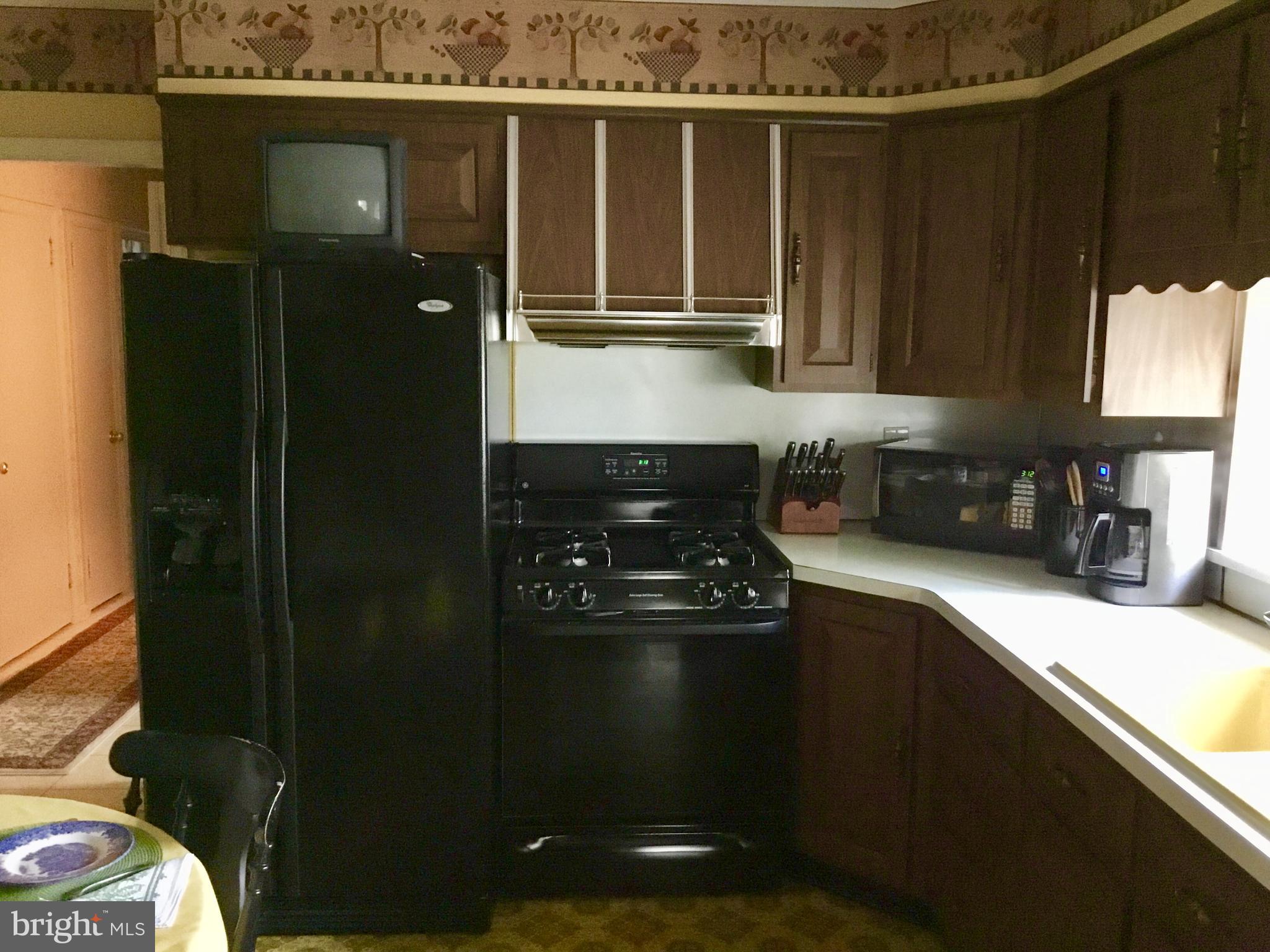 2150 Winthrop Road Huntingdon Valley, PA 19006 - Photo 14 of 45