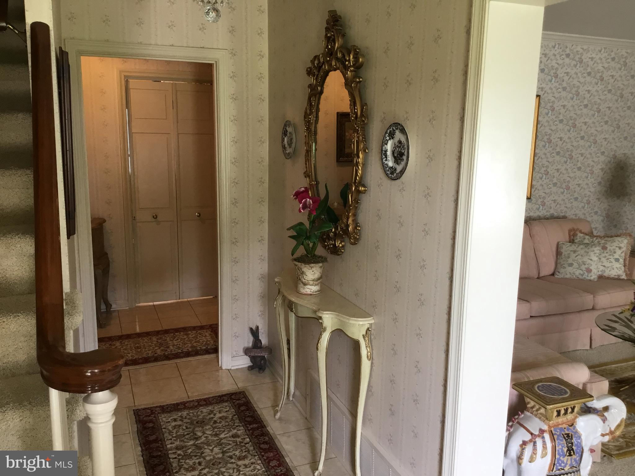 2150 Winthrop Road Huntingdon Valley, PA 19006 - Photo 3 of 45