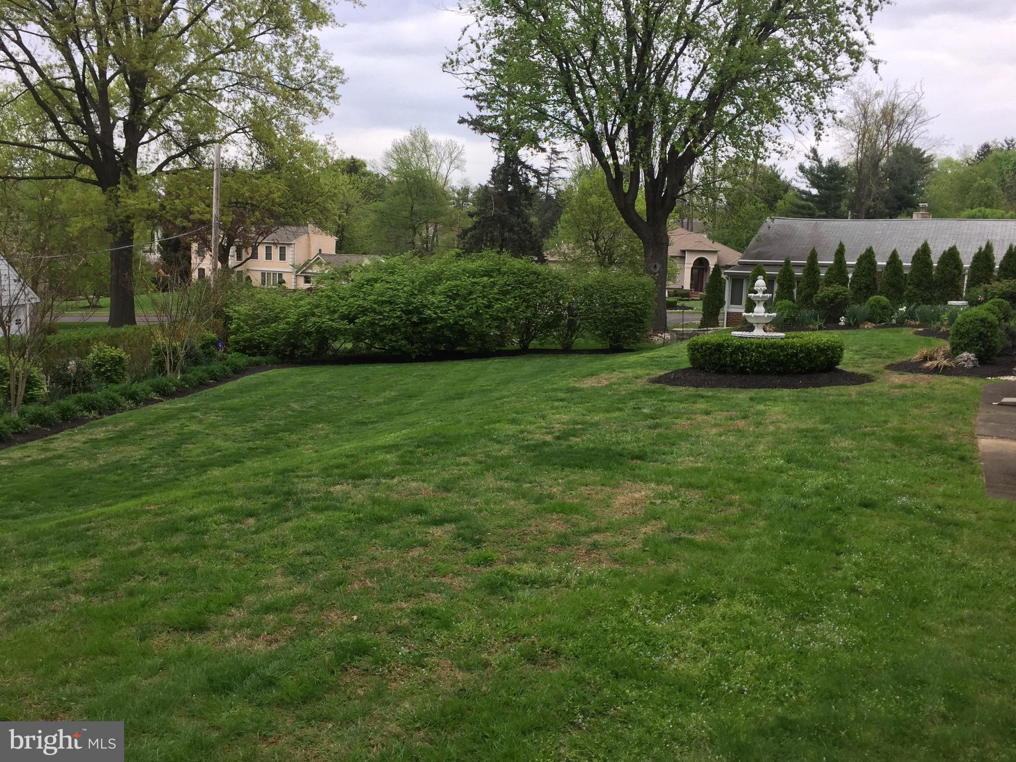 2150 Winthrop Road Huntingdon Valley, PA 19006 - Photo 39 of 45