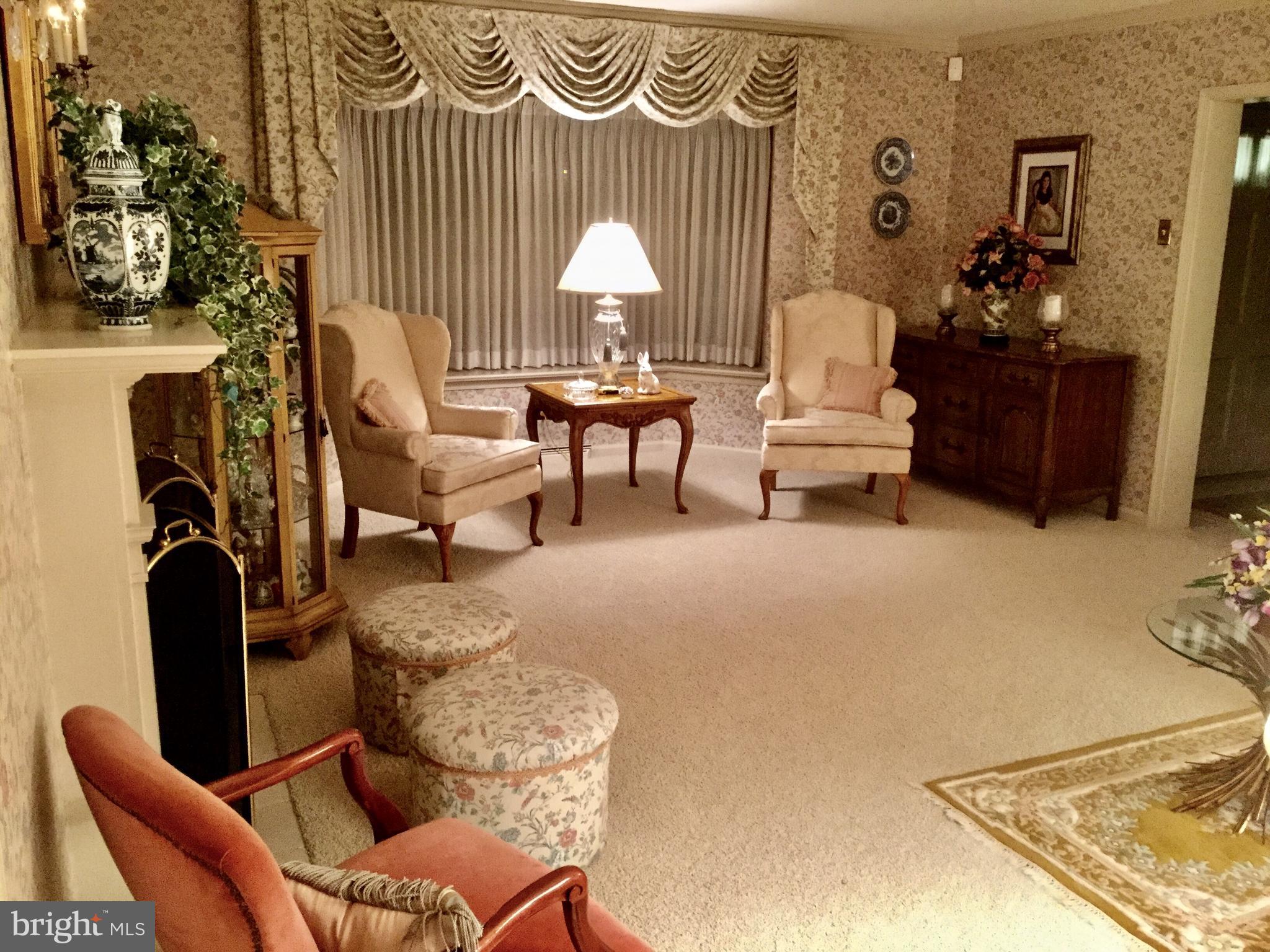 2150 Winthrop Road Huntingdon Valley, PA 19006 - Photo 8 of 45