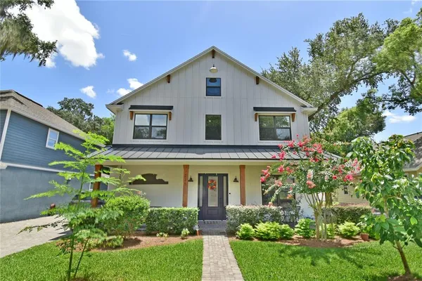 $1,099,000 | 215 South Highland Avenue, Winter Garden, FL 34787