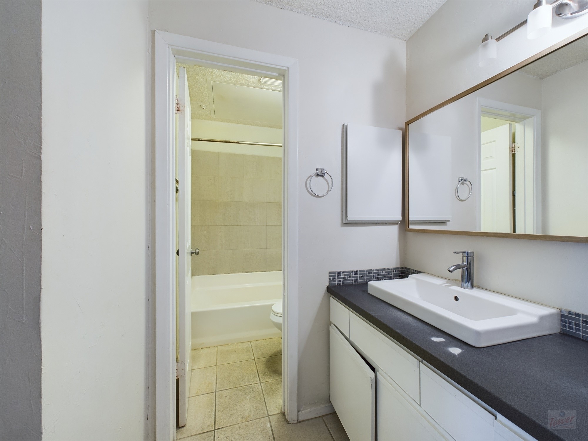 807 West 25th Street, Unit 304 Austin, TX 78705 - Photo 15 of 21