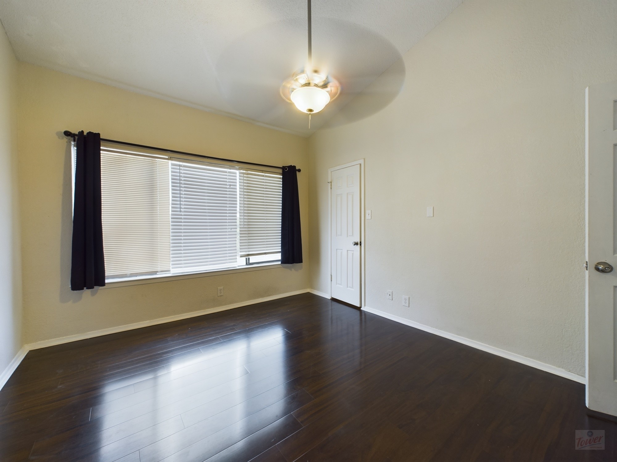 807 West 25th Street, Unit 304 Austin, TX 78705 - Photo 19 of 21