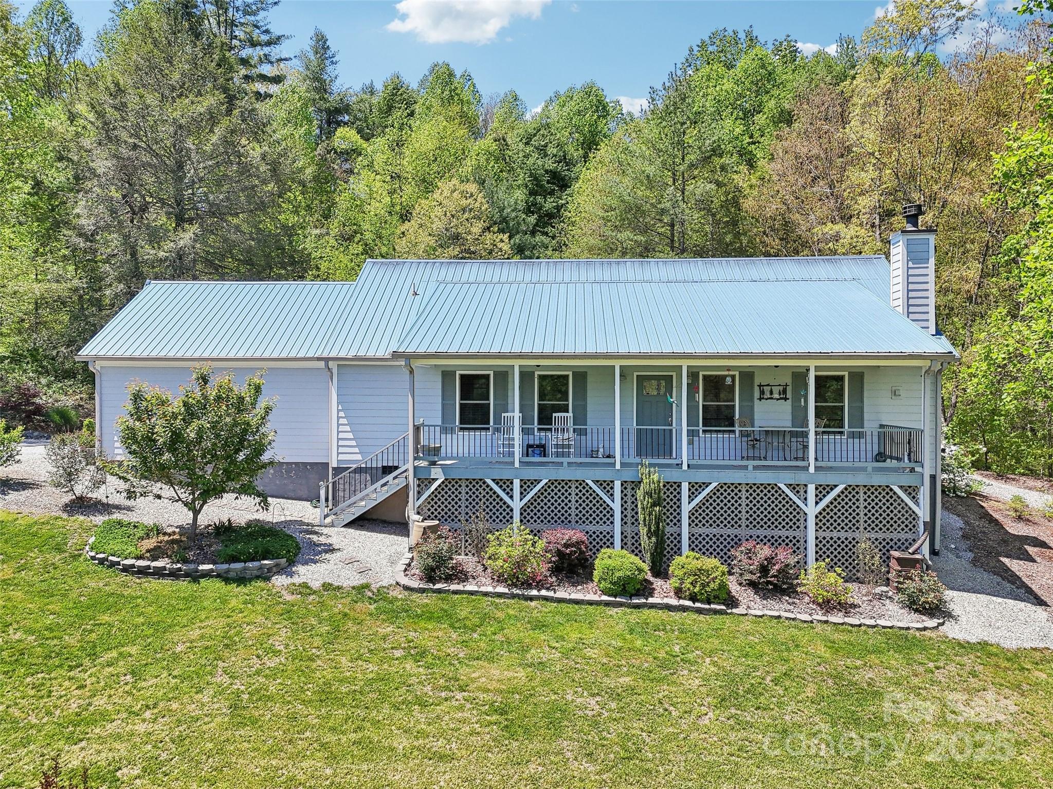 603 Oleta Road Hendersonville, NC 28792 - Photo 1 of 36 Gallery Image 1