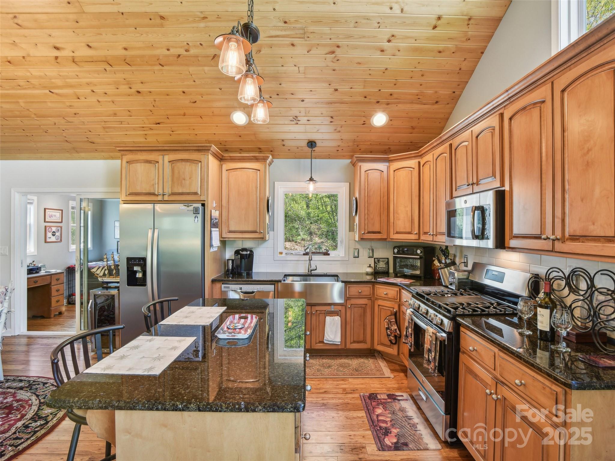 603 Oleta Road Hendersonville, NC 28792 - Photo 11 of 36 Gallery Image 11