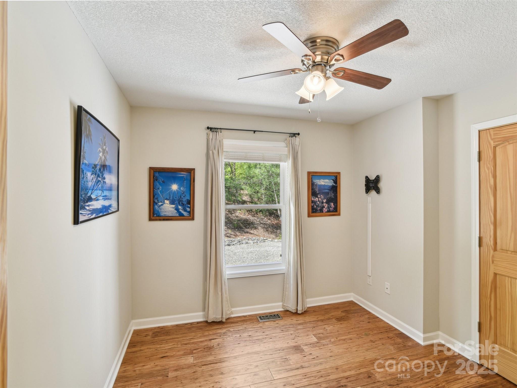 603 Oleta Road Hendersonville, NC 28792 - Photo 18 of 36 Gallery Image 18