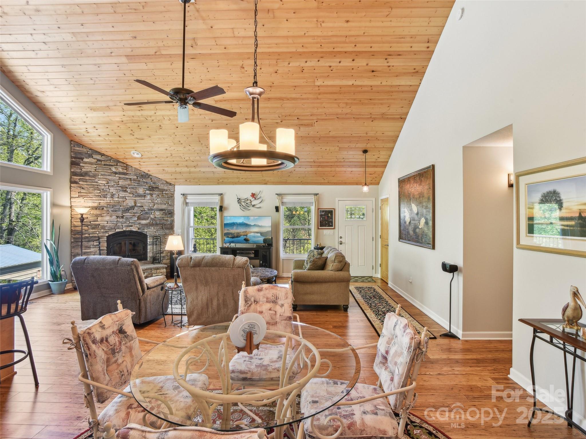 603 Oleta Road Hendersonville, NC 28792 - Photo 10 of 36 Gallery Image 10