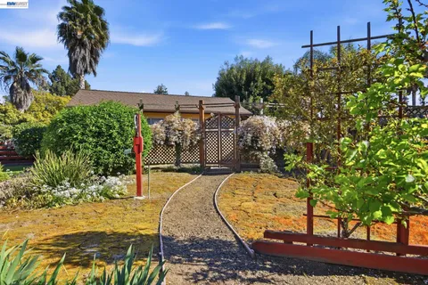 $1,699,000 | 38149 Glenmoor Drive, Fremont, CA 94536