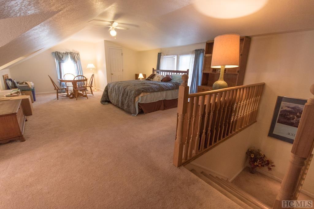 4525 Tessentee Road Franklin, NC 28734 - Photo 48 of 72 Gallery Image 48
