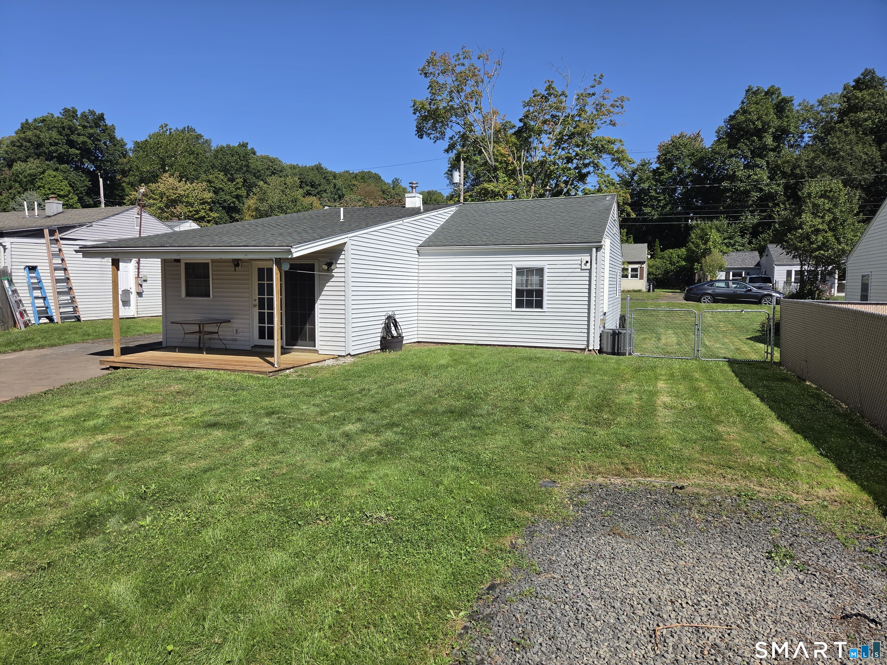 55 Circle Drive Wallingford, CT 06492 - Photo 14 of 15 Gallery Image 14