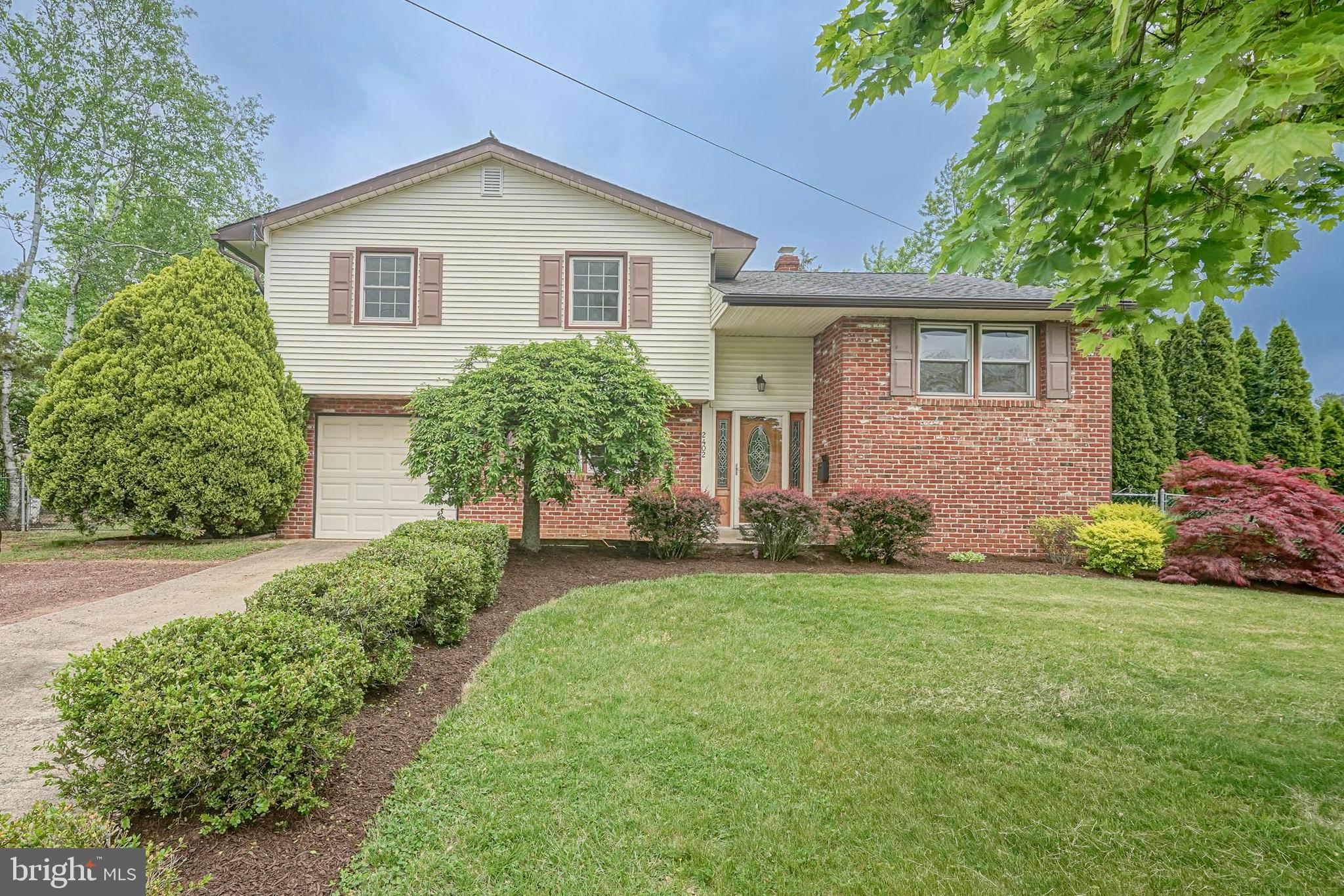 2402 Andover Road Cinnaminson, NJ 08077 - Photo 2 of 43 Gallery Image 2