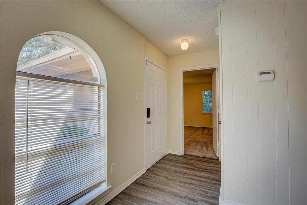 609-611 Melbourne Road Hurst, TX 76053 - Photo 2 of 40