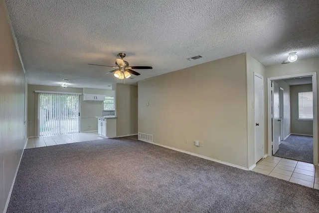 $450,000 | 609-611 Melbourne Road, Hurst, TX 76053