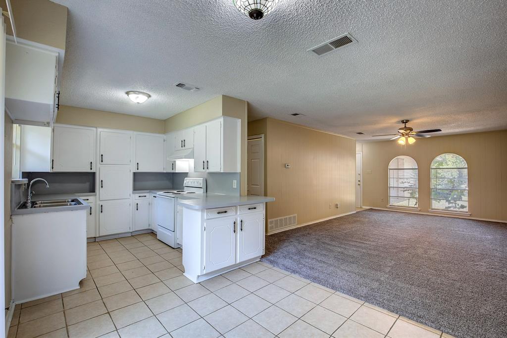 609-611 Melbourne Road Hurst, TX 76053 - Photo 32 of 40