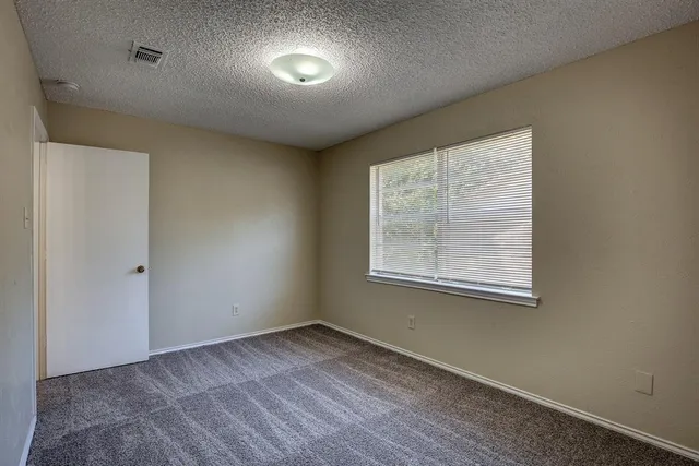 $450,000 | 609-611 Melbourne Road, Hurst, TX 76053