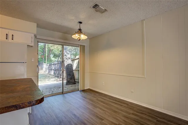 $450,000 | 609-611 Melbourne Road, Hurst, TX 76053