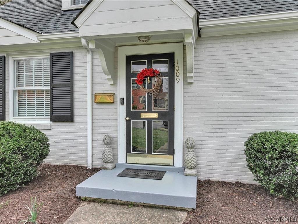 1009 Ridge Top Road Richmond, VA 23229 - Photo 2 of 34 Gallery Image 2