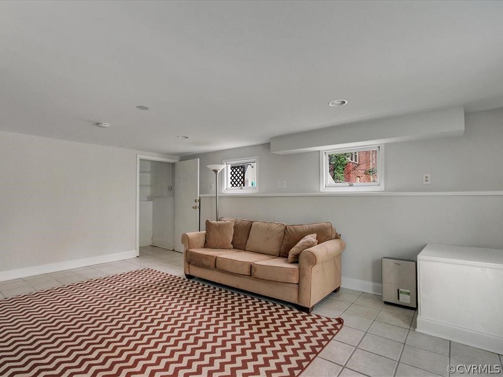 1009 Ridge Top Road Richmond, VA 23229 - Photo 21 of 34 Gallery Image 21
