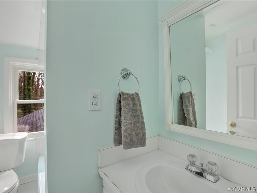 1009 Ridge Top Road Richmond, VA 23229 - Photo 24 of 34 Gallery Image 24