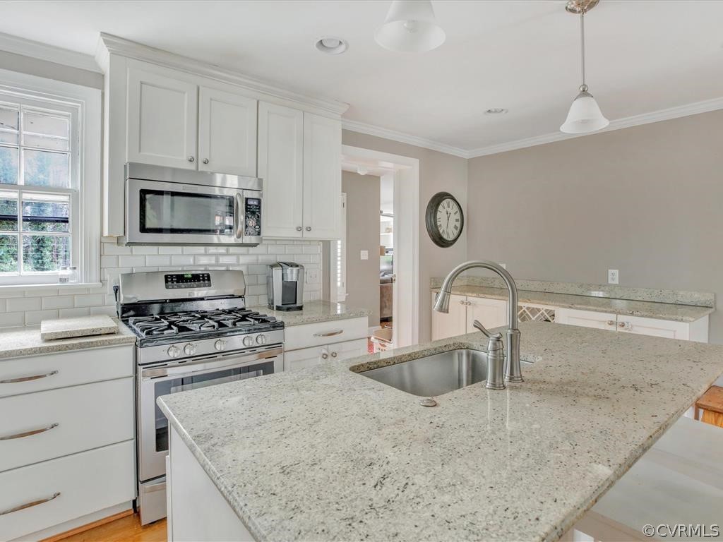 1009 Ridge Top Road Richmond, VA 23229 - Photo 5 of 34 Gallery Image 5