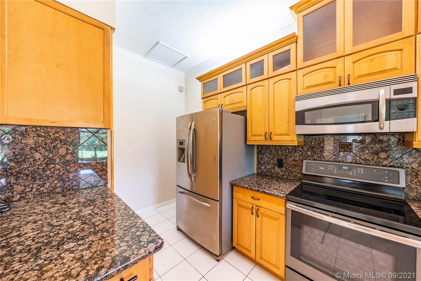 17021 Southwest 66th Street Southwest Ranches, FL 33331 - Photo 8 of 30 Gallery Image 8