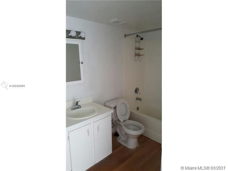 1133 Benoist Farms Road, Unit 101 West Palm Beach, FL 33411 - Photo 4 of 9